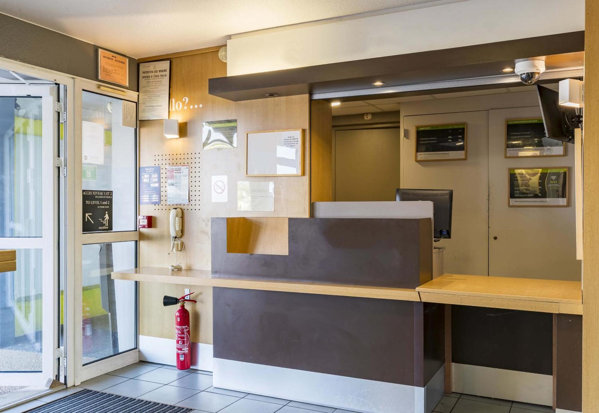B&B Hotel Orleans Ouest ラ・シャペル・サン・メマン エクステリア 写真